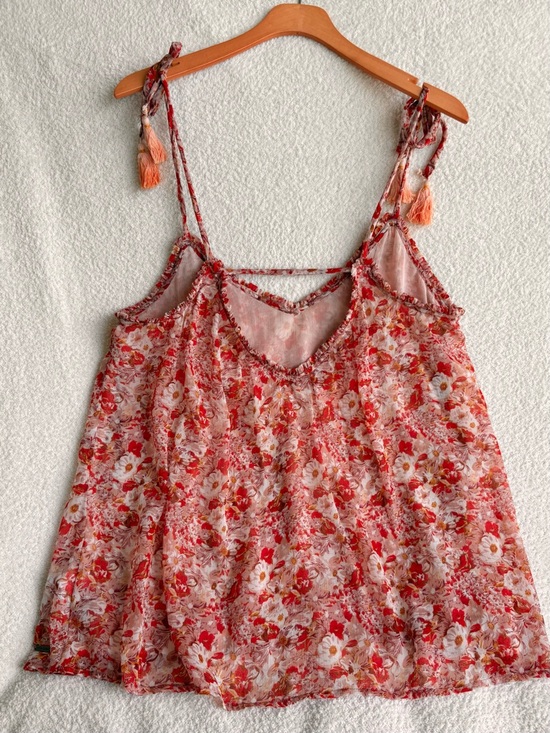 Volcom Floral Tank with tassels - Picture 7 of 7